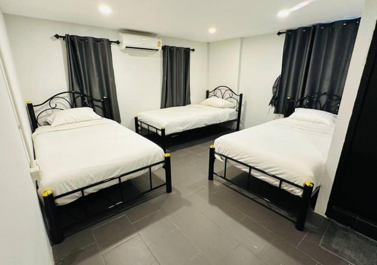 Adora Hostel Чиангмай Экстерьер фото