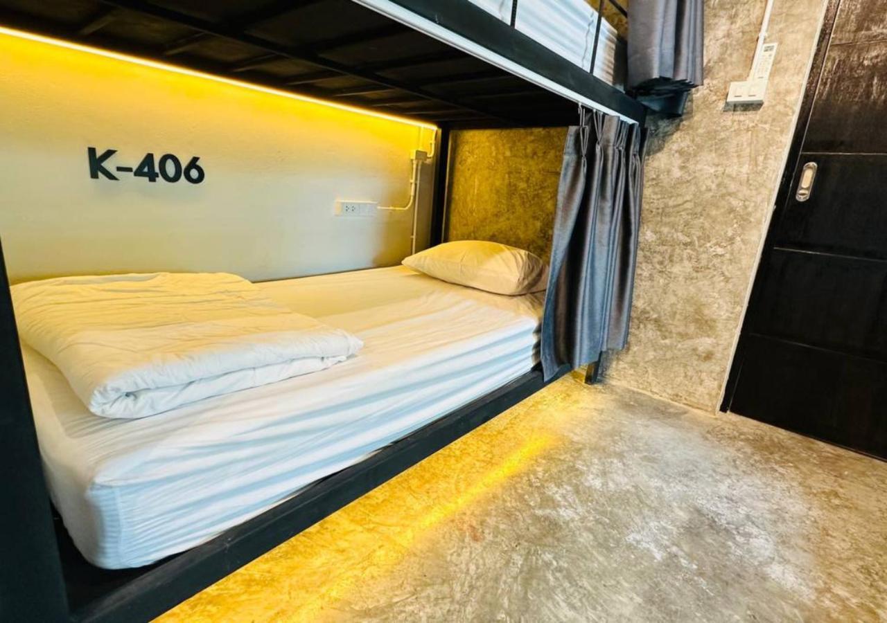 Adora Hostel Чиангмай Экстерьер фото