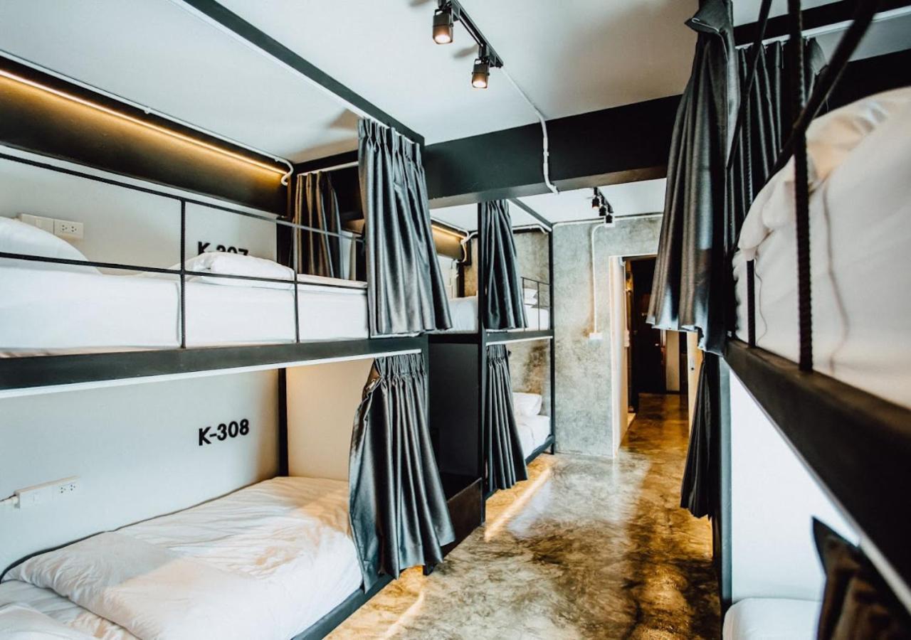Adora Hostel Чиангмай Экстерьер фото