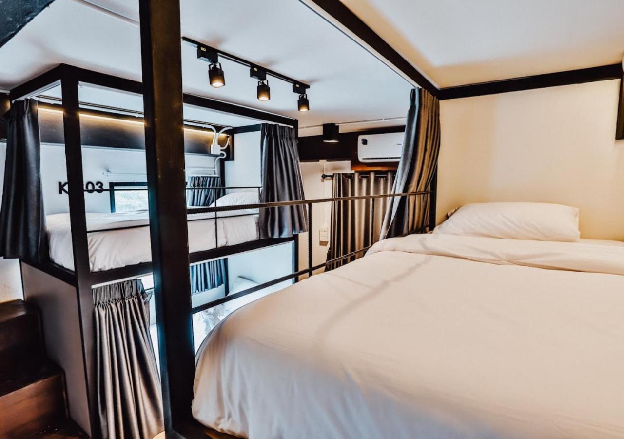 Adora Hostel Чиангмай Экстерьер фото