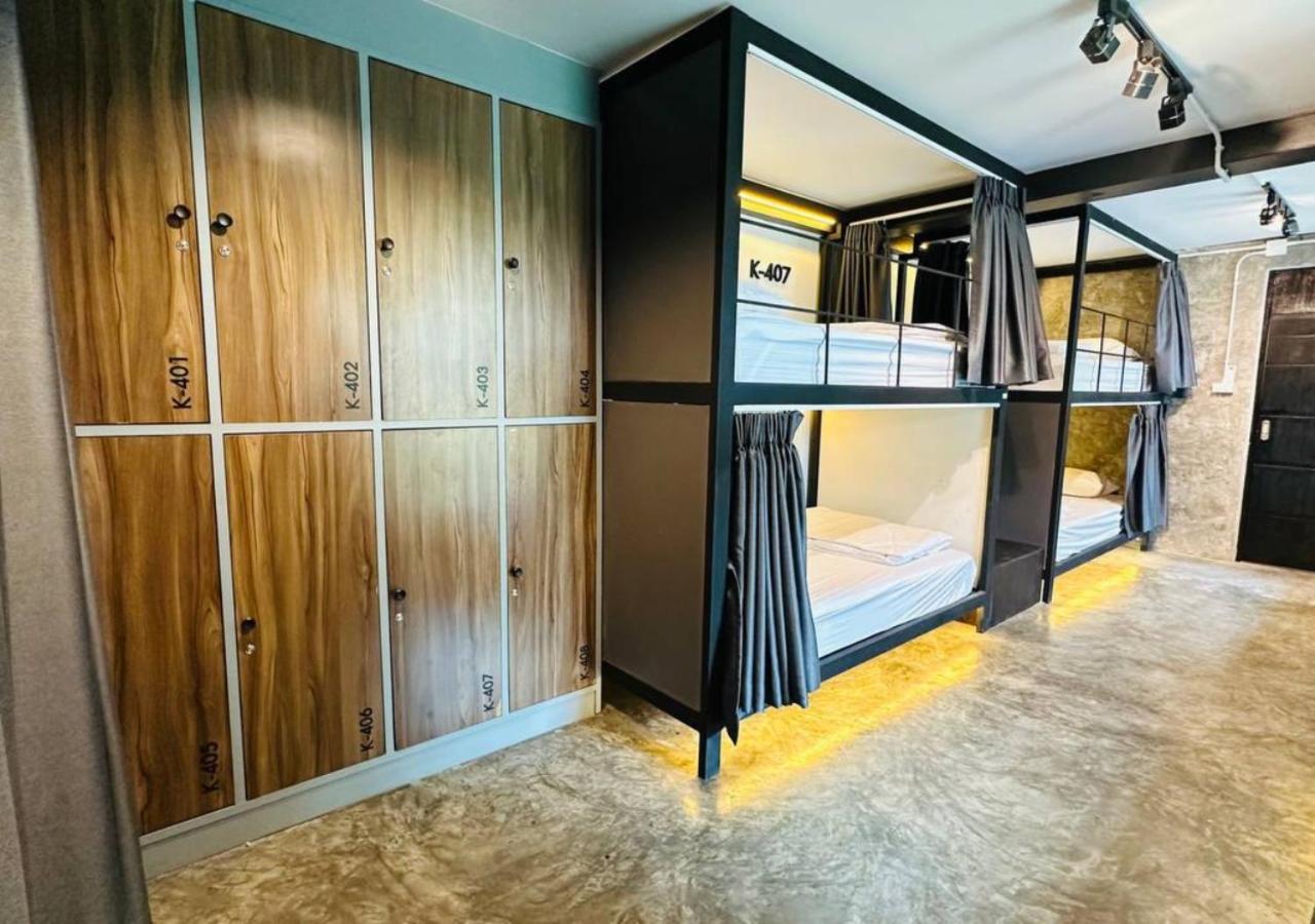 Adora Hostel Чиангмай Экстерьер фото